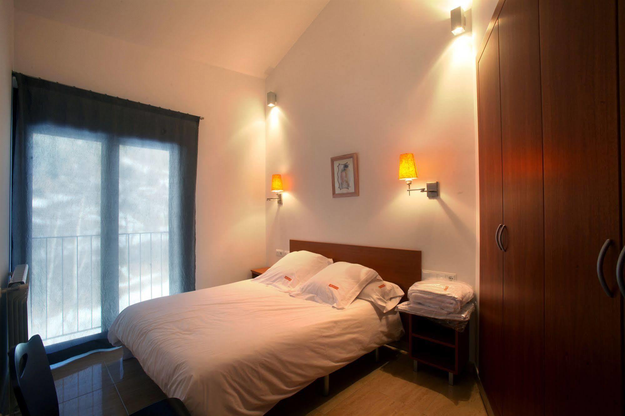 Turisticos Prat De Les Mines 3*